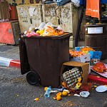 Déchets. זבל זבל לך, זבל לח מכורתי ותקוותי